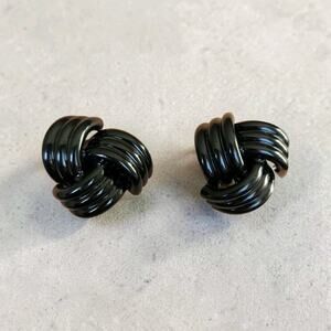 Vintage Trifari Black Knot Stud Earrings Fashion Jewelry
